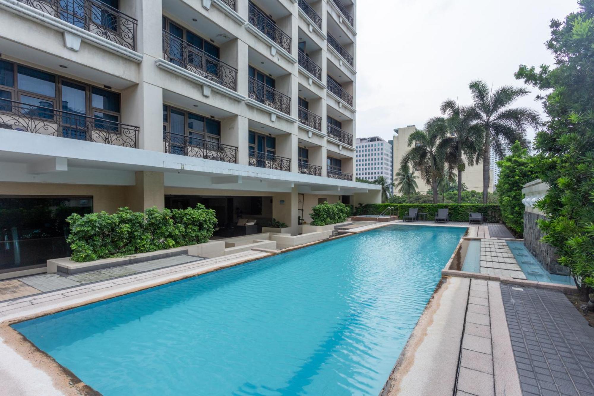 โรงแรมลาเบรซา เกซอนซิตี้ ภายนอก รูปภาพ